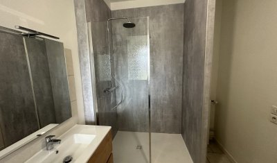 Rénovation d'une douche dans un appartement à Riorges