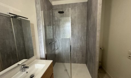 Rénovation d'une douche dans un appartement à Riorges